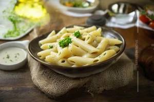 White Sause Pasta Veg