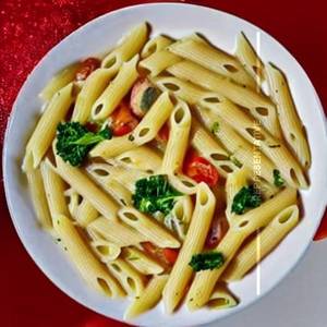 White Veg Penne Pasta