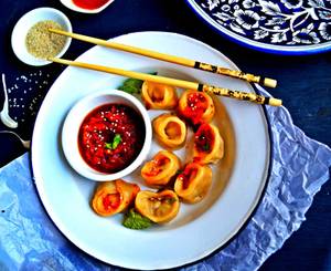 Chicken Dimsum With Garlic N Basil ( 5 Pieces)