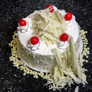 White Forest Cake (1kg)