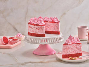 Artisan Red Velvet Ice Cream Cake (500 Ml)