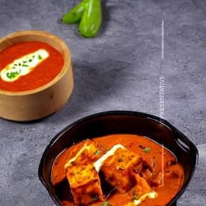 Smoked paneer butter masala