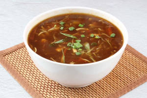Veg hot and sour soup