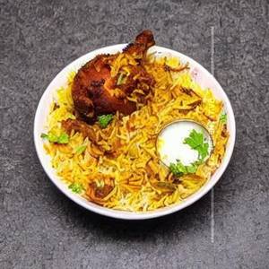Murgh Hyderabadi Dum Biryani