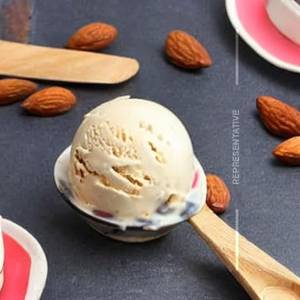 Roasted Almond Ice cream