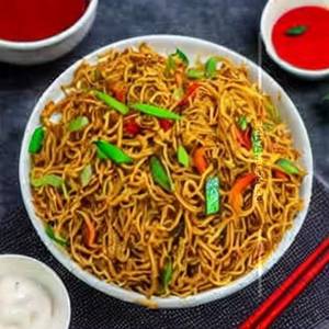 Chicken Hakka Fried Noodles