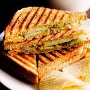 Veg grilled sandwich [3 layers]