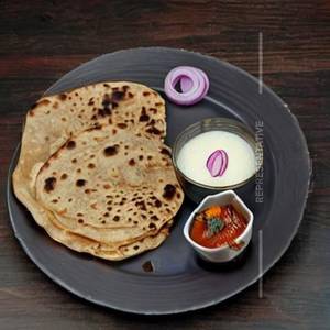 Pyaj Paratha 