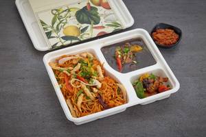 Chicken Mee Goreng Noodles Combo
