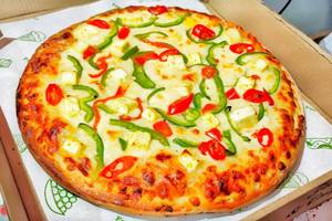Chilli Paneer Pizza Combo