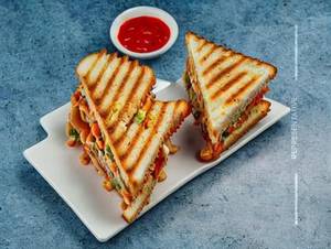Veg Cheese Pasta Sandwich
