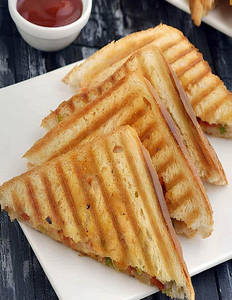 Veg Grilled Sandwich [4pcs]