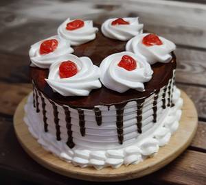 Black forest cream cake