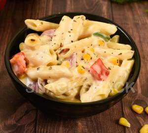 White sauce pasta