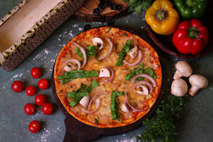 Spinach Onion Mushroom & Cheese Pizza'
