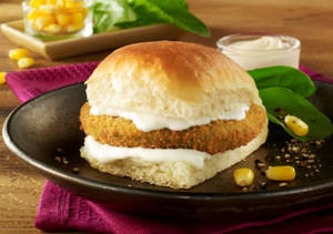 Makkapalak Vadapav