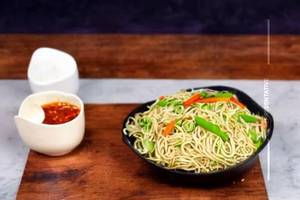 Veg Hakka Noodles