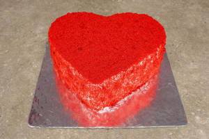 Red Velvet Heart Cake (500gm)