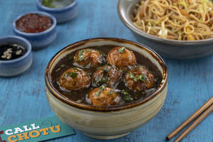 Veg Manchurian [gravy]