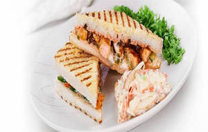 Grilled Chicken Tikka Cheese Sandwich (1 Pc)