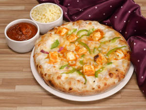 Paneer chilli pizza