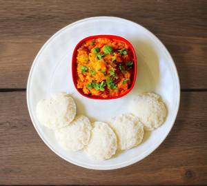 Idli [3 Piece] With Vadacurry