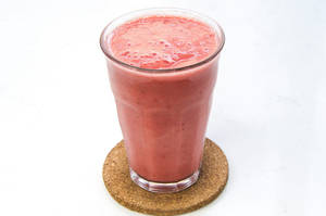 Strawberry Pineapple And Banana Smoothie