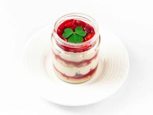 Citrus Cheese Cake with Raspberry Crème