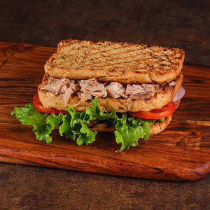 Fresh Tuna Sandwich