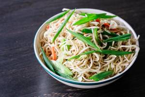 Veg Hakka Noodles