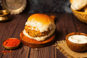 Crunchy Vadapav