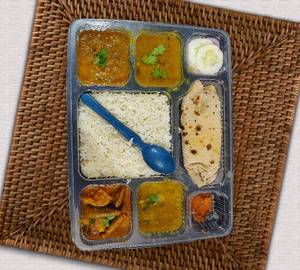 Veg. Special Thali