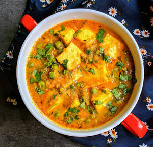 Matar Paneer