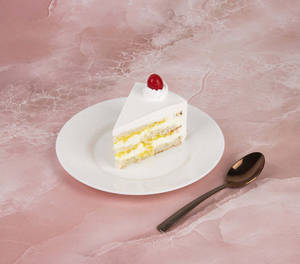 Fresh Cream Pineapple Cake Slice