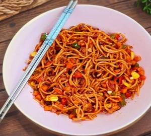 Veg schezwan noodles