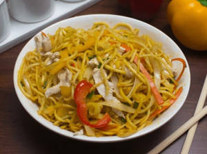 Chicken Singapore Chilly Noodles