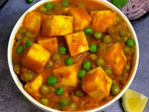 Matar Paneer