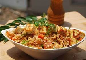 Paneer Fried Rice [Serves 1]