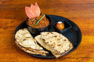 Spicy Chicken Bhuna Masala Meal [250 Ml]