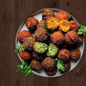 Falafel ( 6 pcs )