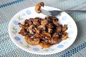 Mushroom pepper salt