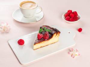 Basque Cheesecake with Spiced Berries Pastry