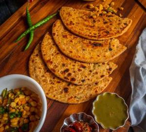 Dal Bhari (Chane Dal Ka Pratha)