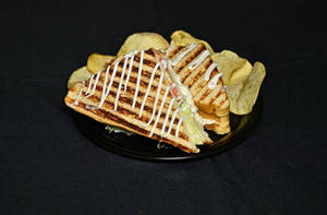 Grilled Vegetable Sandwich With Chips