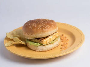 Vegetable Cheese Burger With Chips