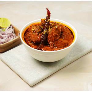 Murg Lalsiya (With Bone)