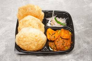 5 Luchi With Aloo Dum + Sweet