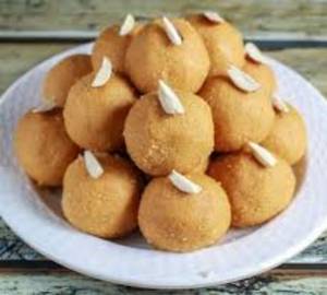 Besan Laddu