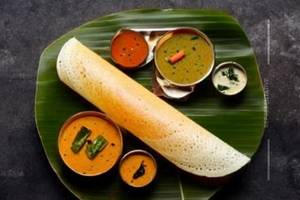 Davangere Benne Dosa (Butter Dosa)