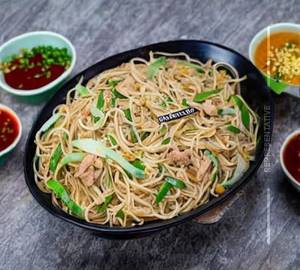 Chicken Hakka Noodles